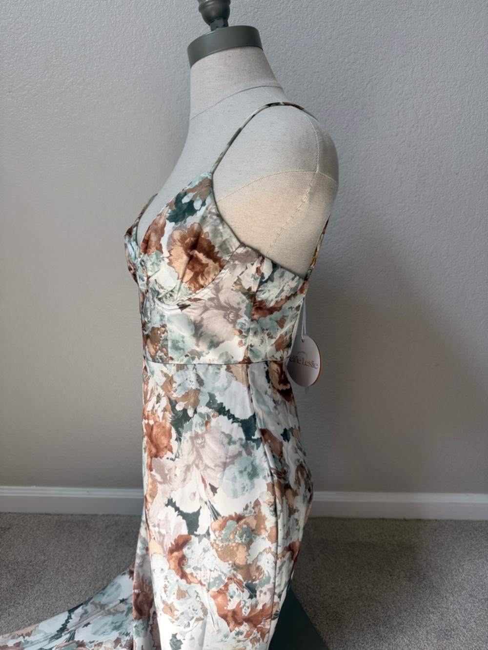 Selfie Leslie Floral Satin Slip Dress in Sage - Picture 2 of 9